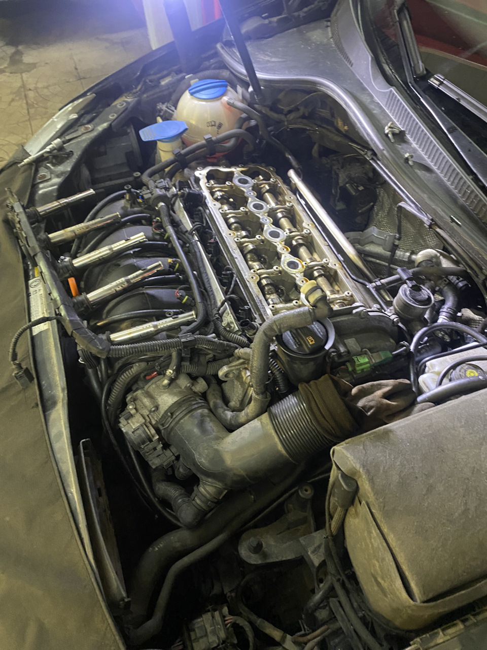 Заміна клапанної кришки 2.5 cbta/cbua 3