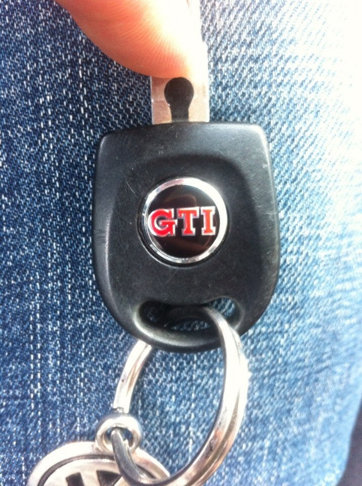 Наліпка GTI на ключ) 3