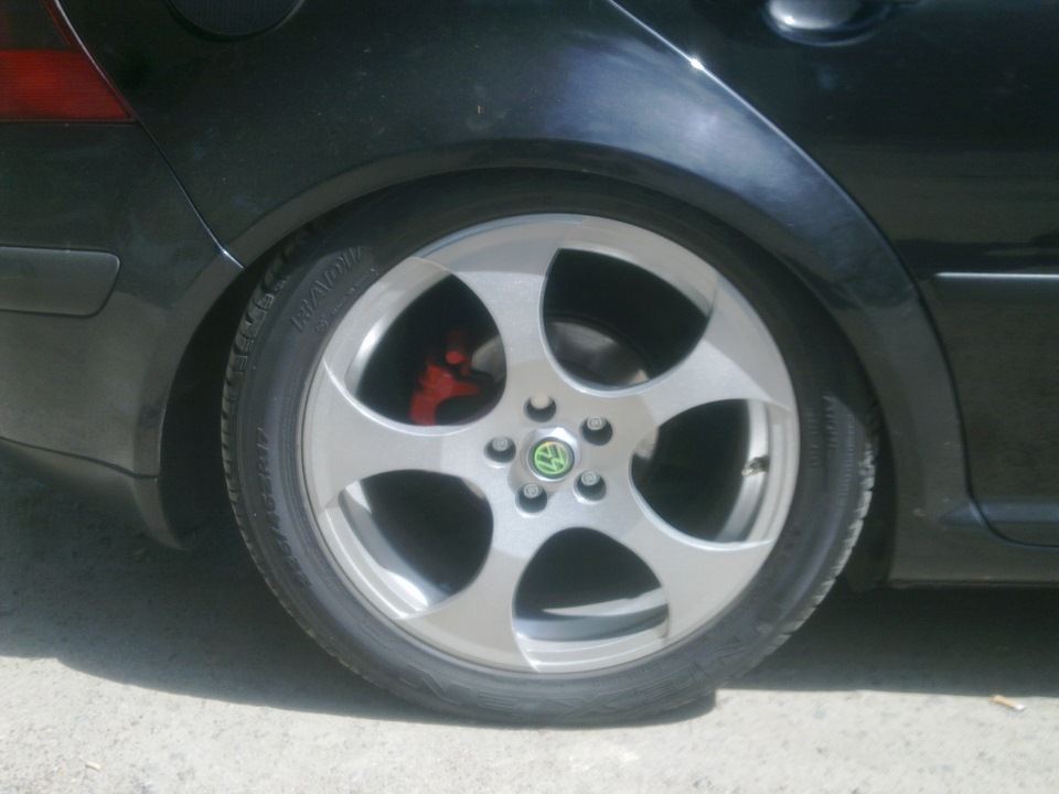 Бампер (репліка) R32 + Grill 5