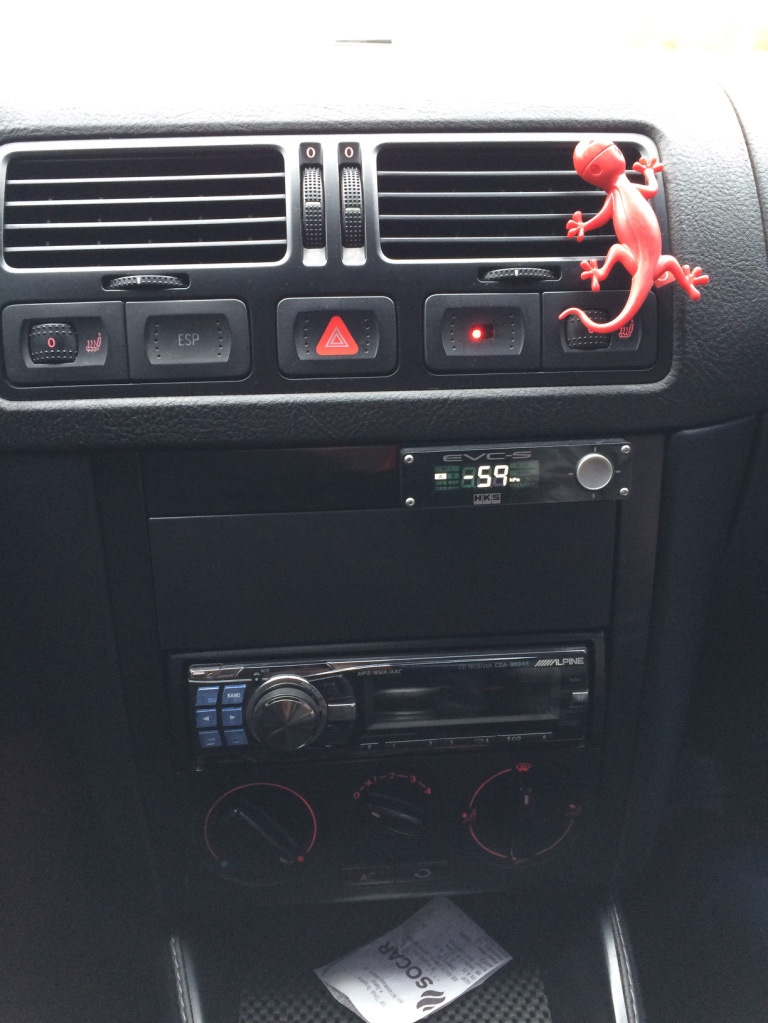 HKS evc-s boostcontroller + High Boost Actuator 3