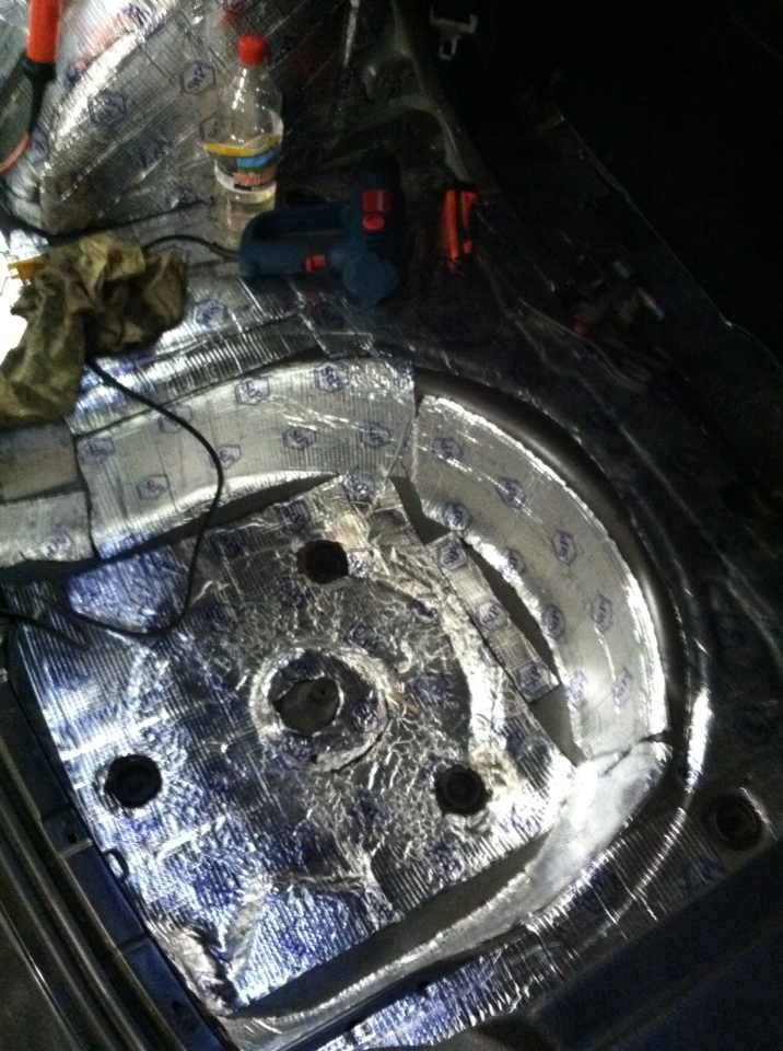 Безшумка багажника 2