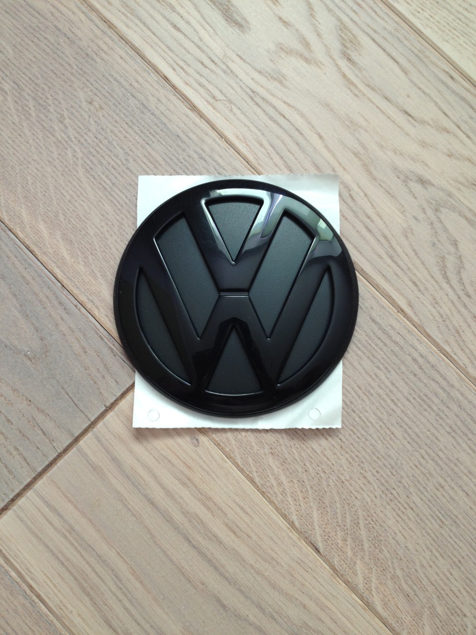 Rear OEM black badge 1
