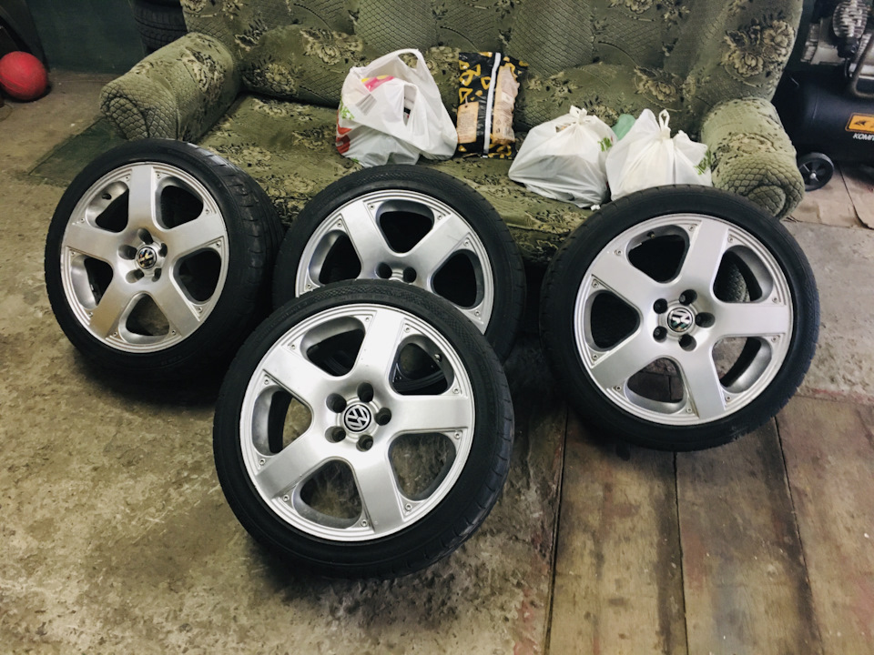 Диски на літо Santa Monica R17 5x100 3