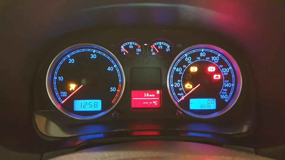 Приборка Passat b5+ в Golf mk4