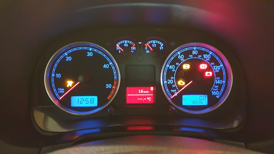 Приборка Passat b5+ в Golf mk4 1