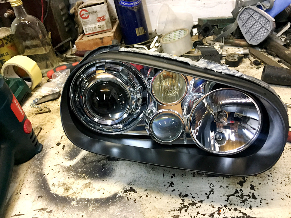 Бі-ксенонові лінзи Koito Q5 3,0` у гольфі 4 2