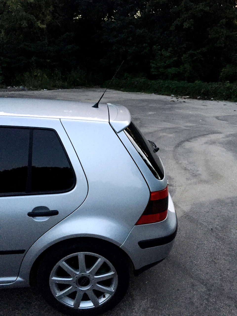 Спойлер R32 2