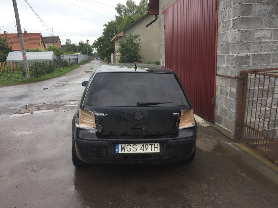 Ліхтарі Hella black 2