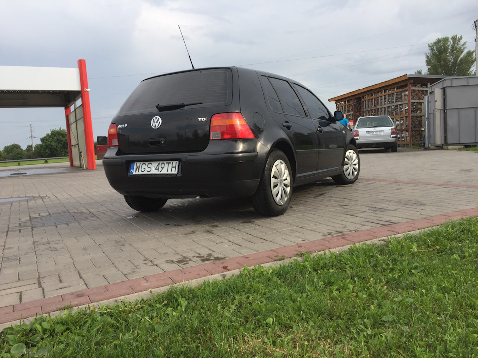 Ліхтарі Hella black 1