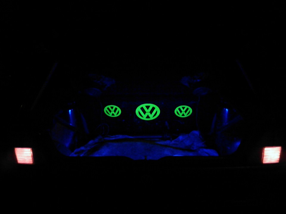 світла емблема)) VW)) 2