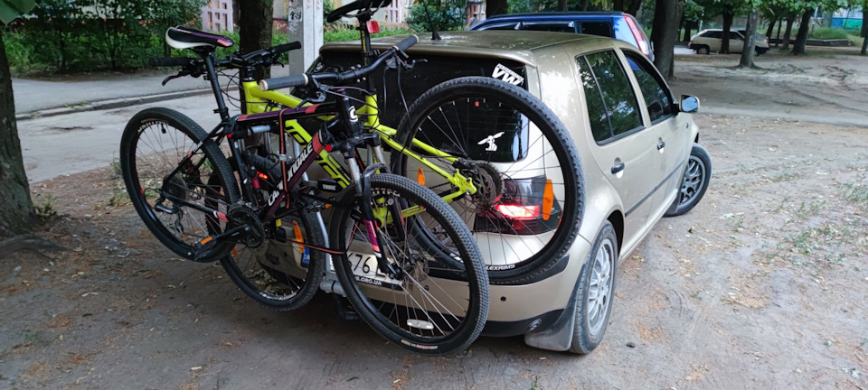 Кріплення на фаркоп у гольф4 Thule Xpress 970 4