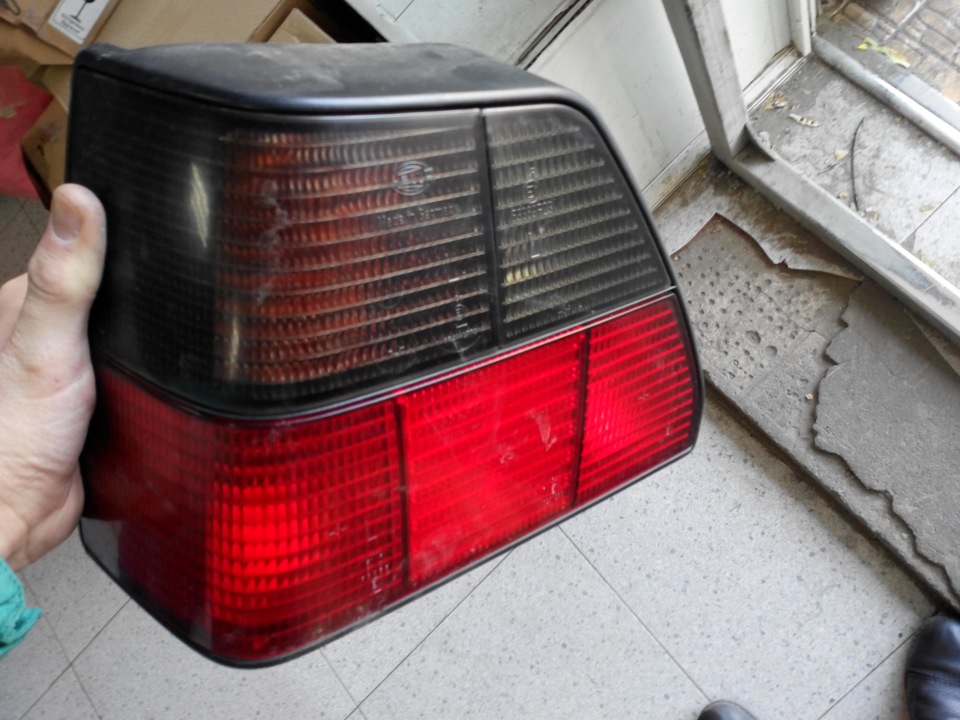 Hella Black Red Задні ліхтарі 2