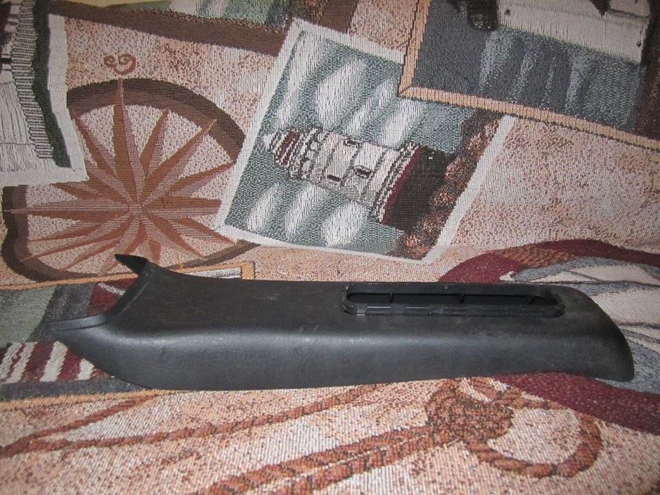 Накладка на ручник від SEAT TOLEDO 1
