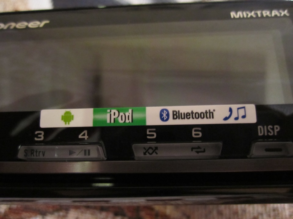 Pioneer MVH-X560BT 5