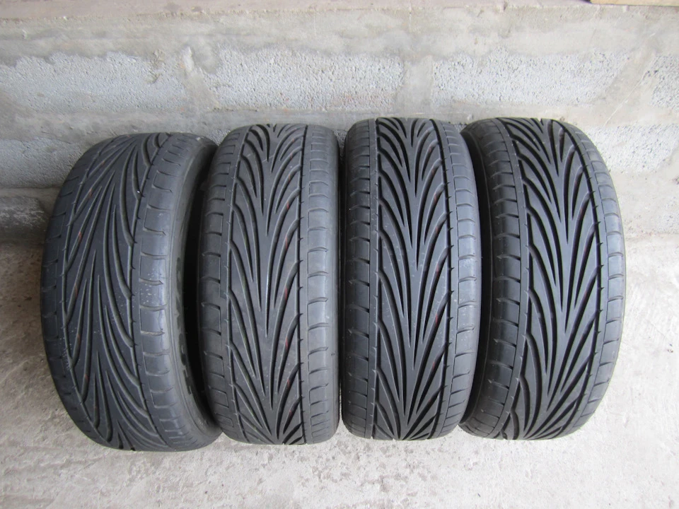 Toyo Proxes T1R 195/55 r15 85v - Божественна