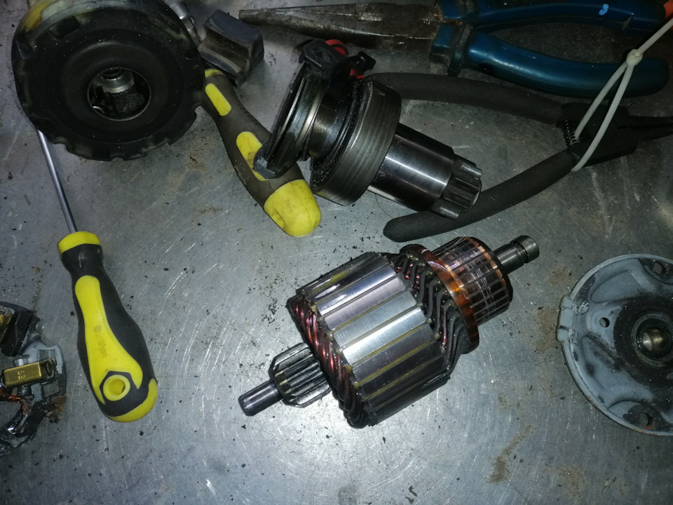 Т. О. Стартера Volkswagen Golf 4 1.4 16V 3