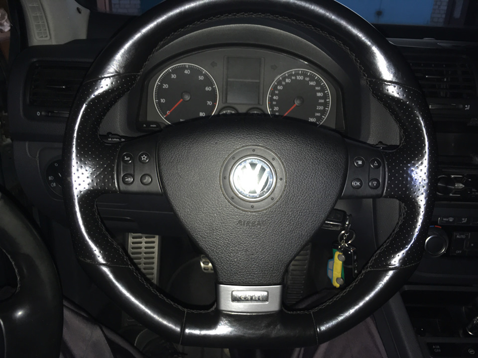 Встановив кермо від GTI 4