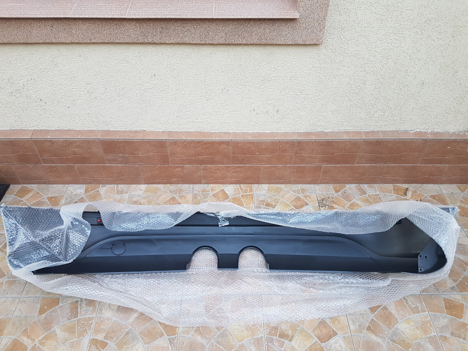 R32 Rear Bumper 4