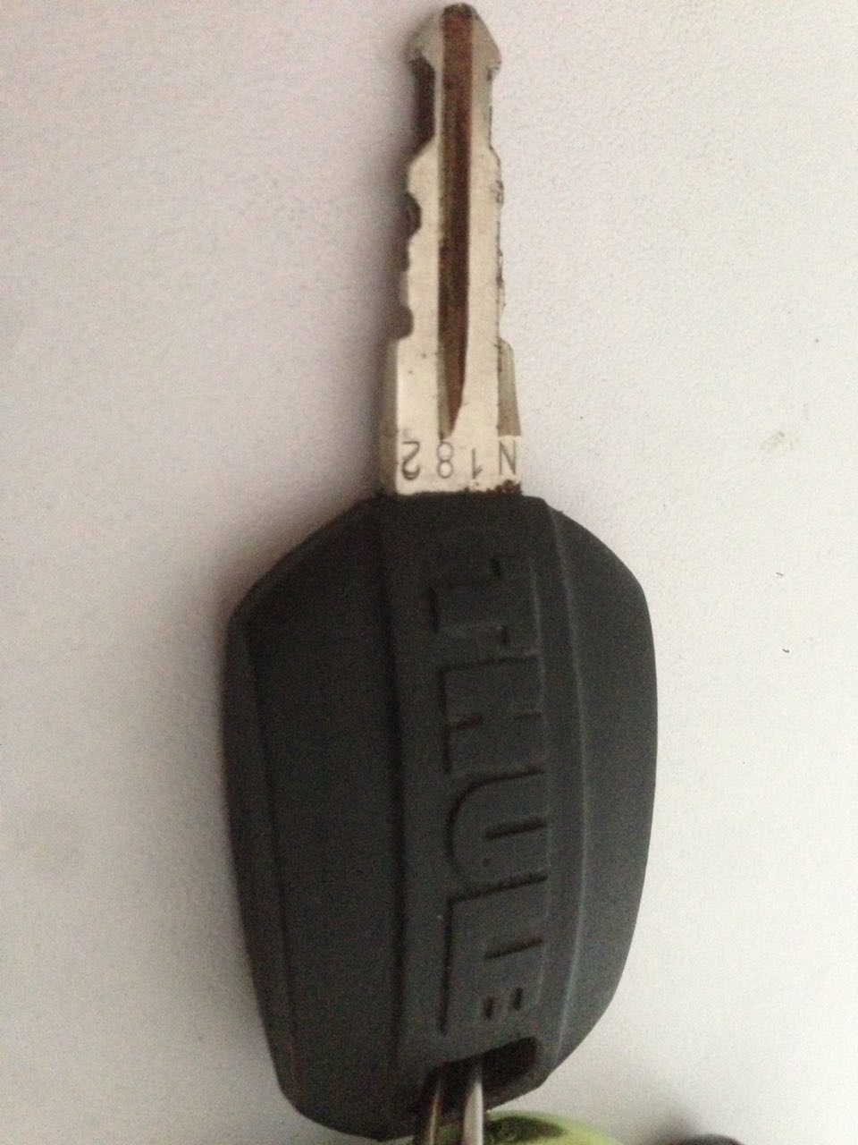 Thule 404 або жирний підгін 1