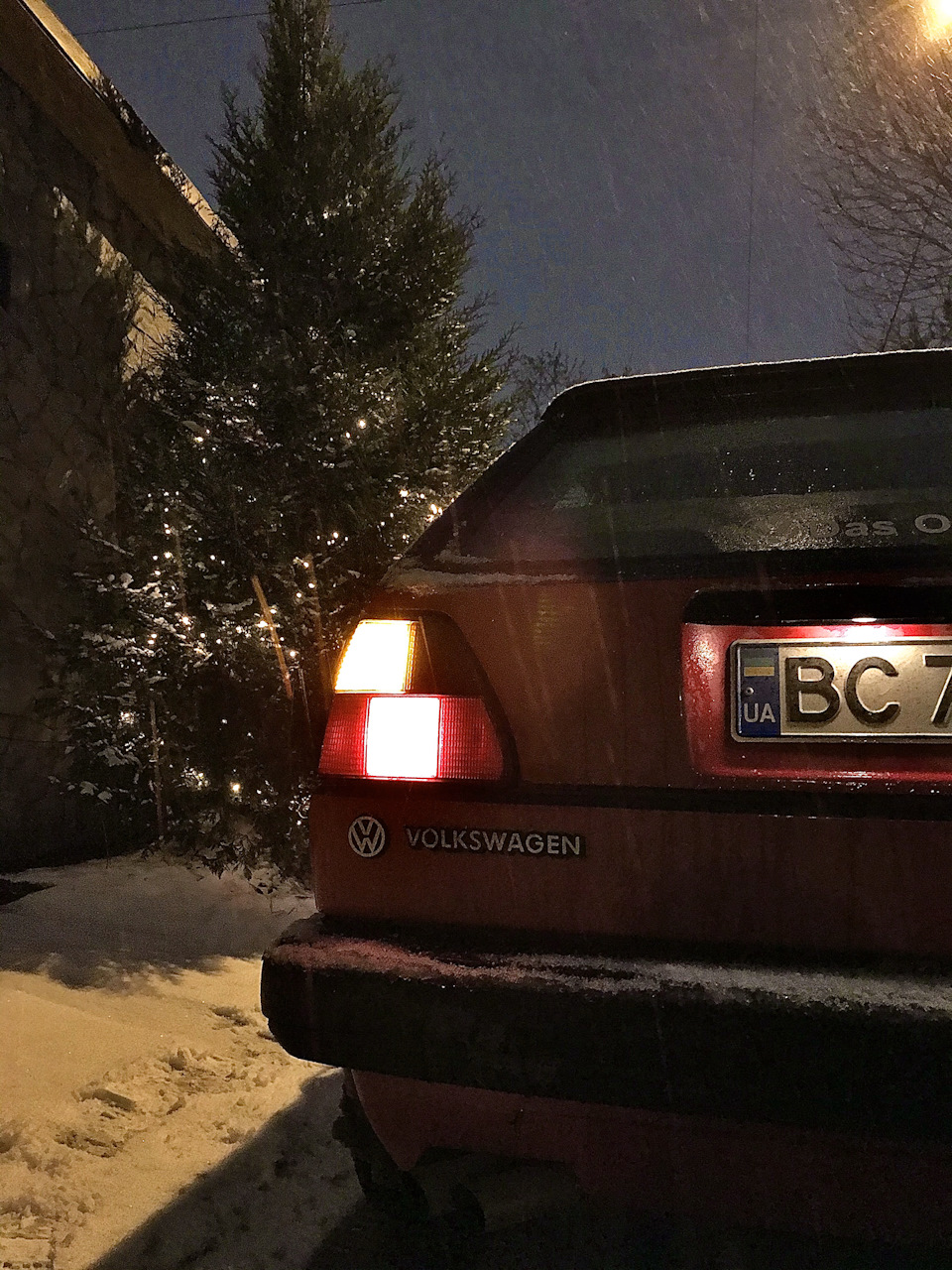 З наступаючим Новим Роком! 🚗🎄 2