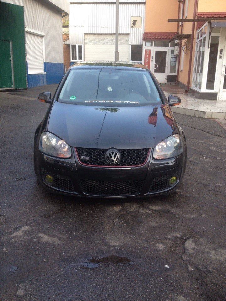 Чорні значки VW 1