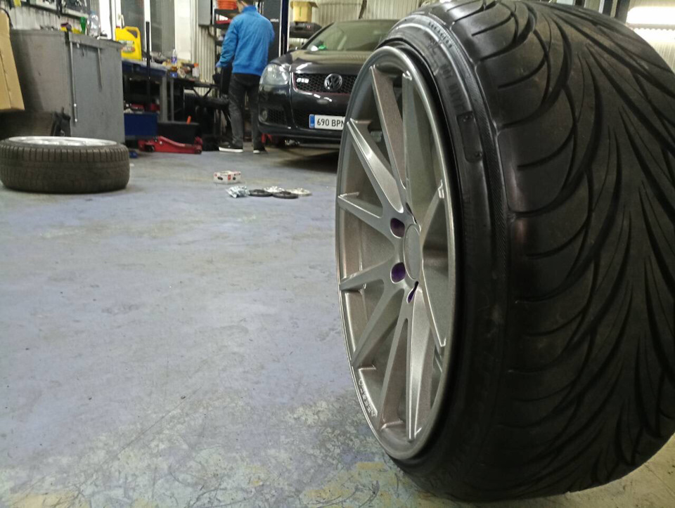 Коліса до літа Vossen vfs1 r19 9.5j 3