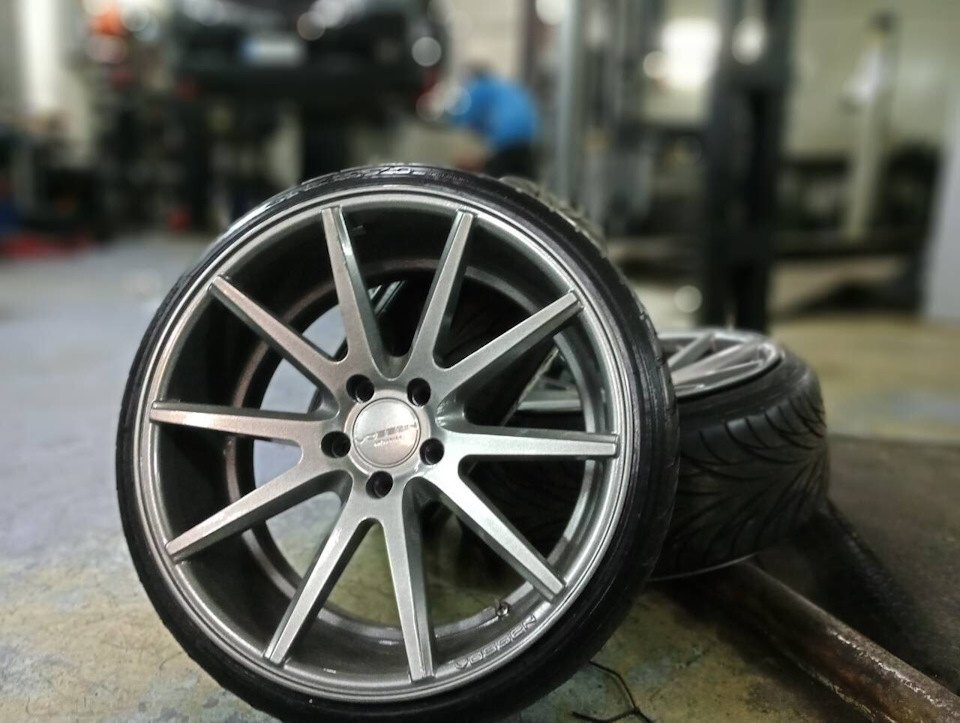 Коліса до літа Vossen vfs1 r19 9.5j 2
