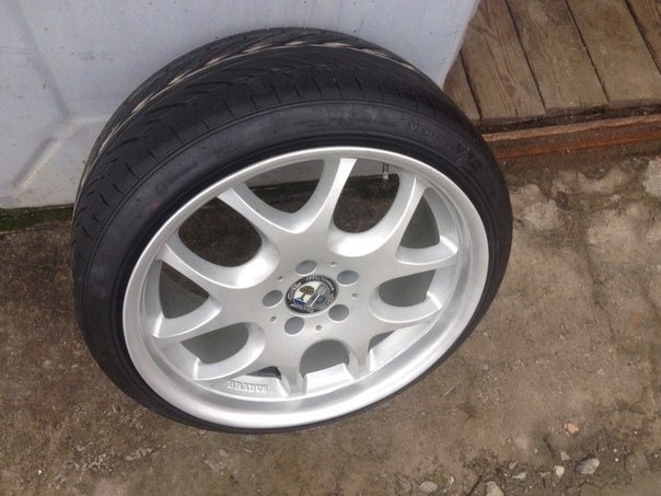 Ковпачки AMG. 4