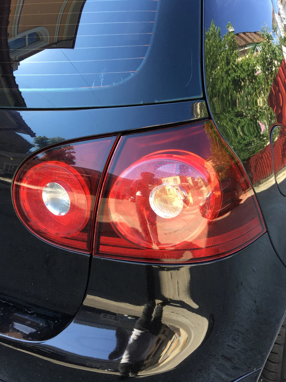 Продаються задні ліхтарі Golf GTI 30 edition