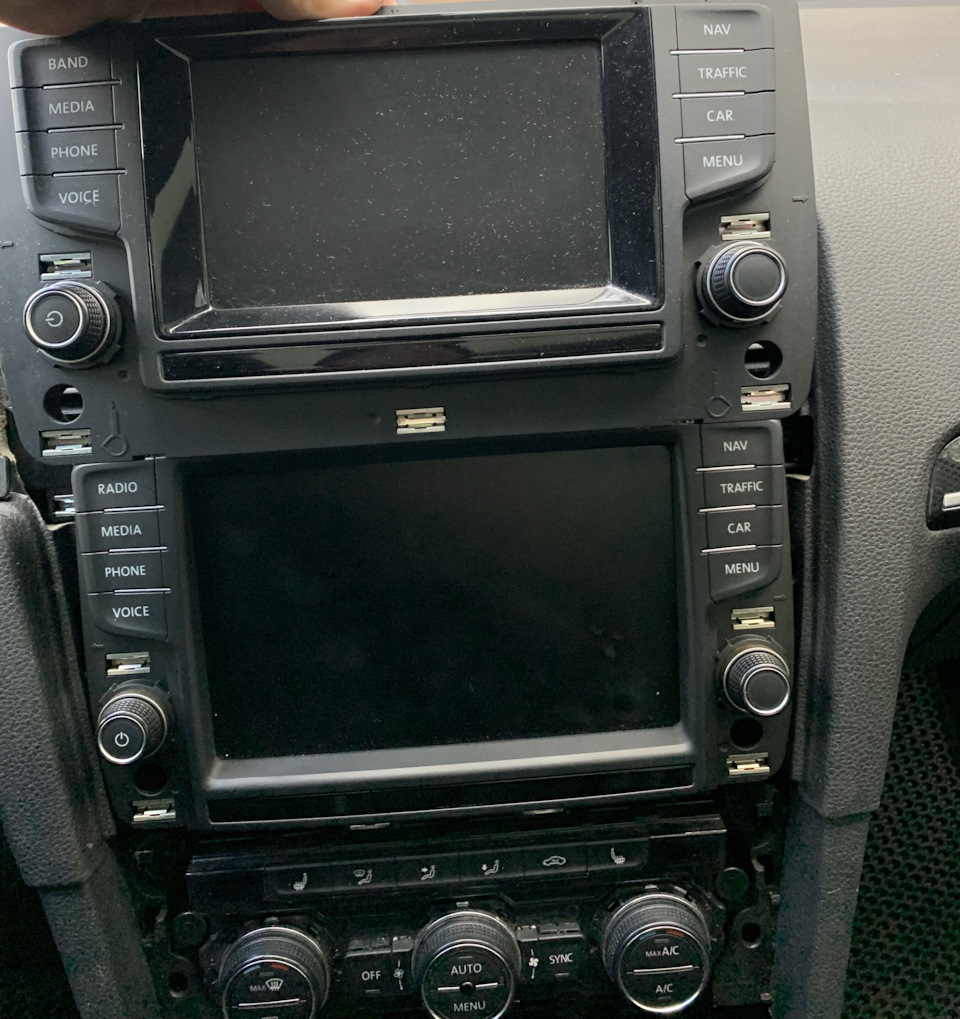 MIB 2 + монітор 8inch + Аpple CarPlay 2