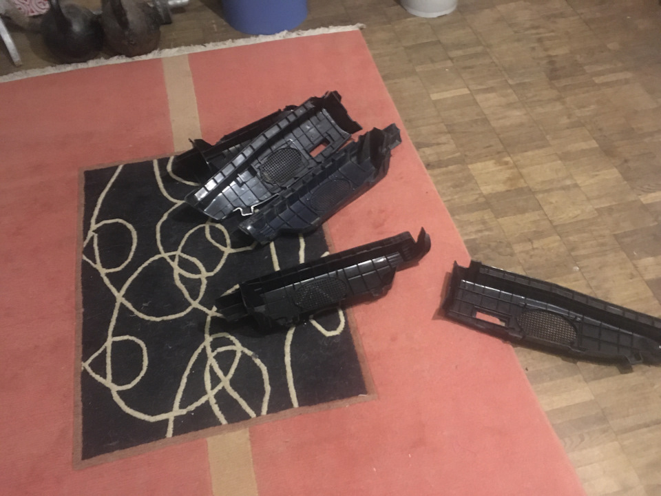 Невловимі боковини полиці багажника 4