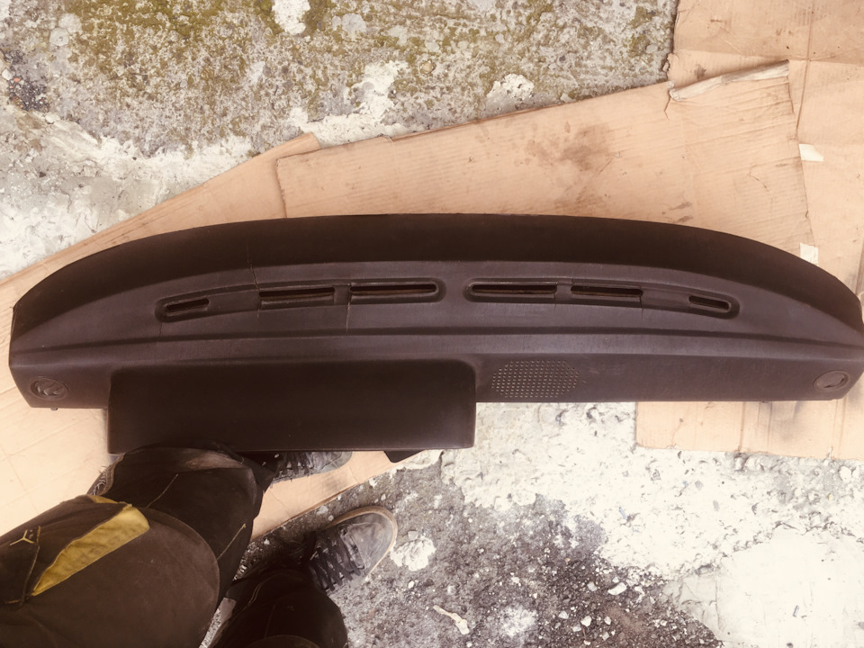 Вузьке, м'яке, коричневе, дорестайл торпедо на Golf mk1. 🙌🏻 4