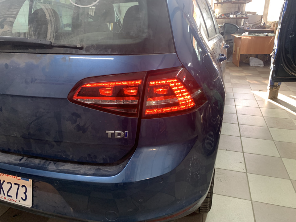 Задні ліхтарі GOLF R 2