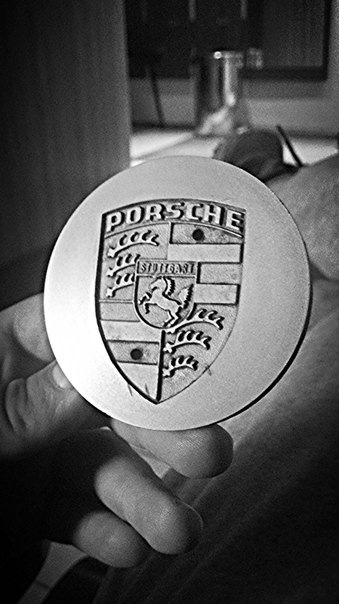 тепер у мене є порше ковпачки! та й тепер Gullideckel 16x8 по колу))) 1