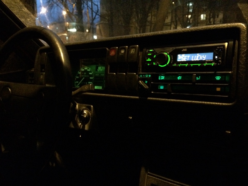 JVC KD-X100 та Mystery MF-46 2