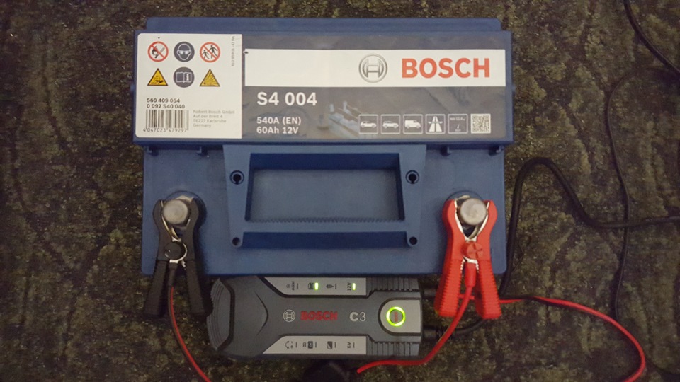 Новий акумулятор Bosch S4 1