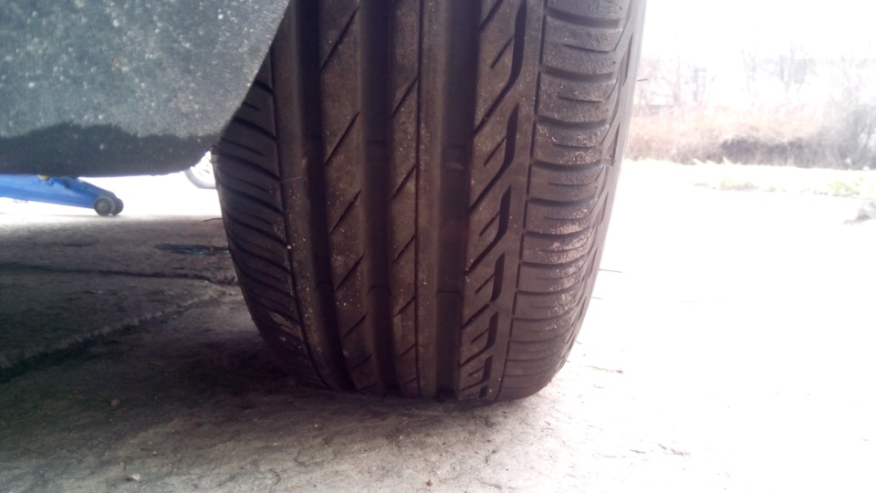 Пара нових тапок на передок або Bridgestone Turanza T001 3