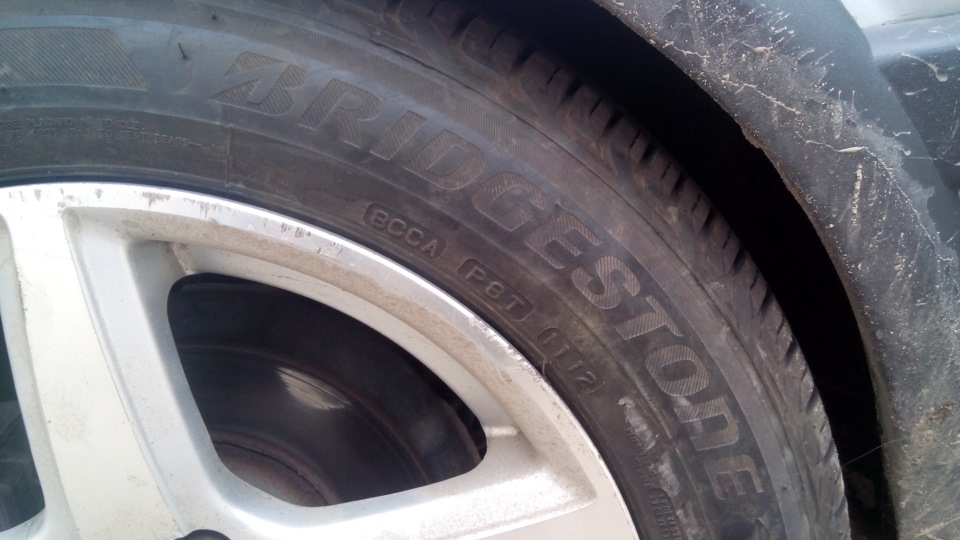 Пара нових тапок на передок або Bridgestone Turanza T001 2