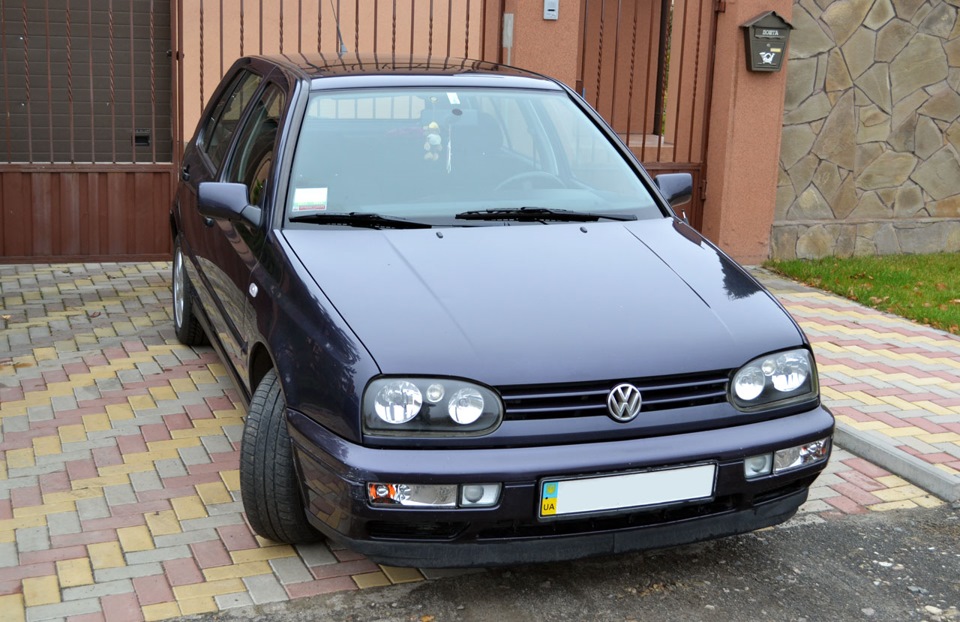 Грати радіатора GTI 3