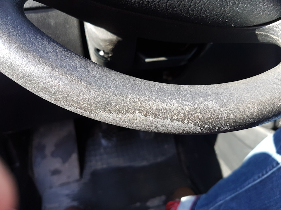 Як думаєте, скільки візуально пробіг авто? 1