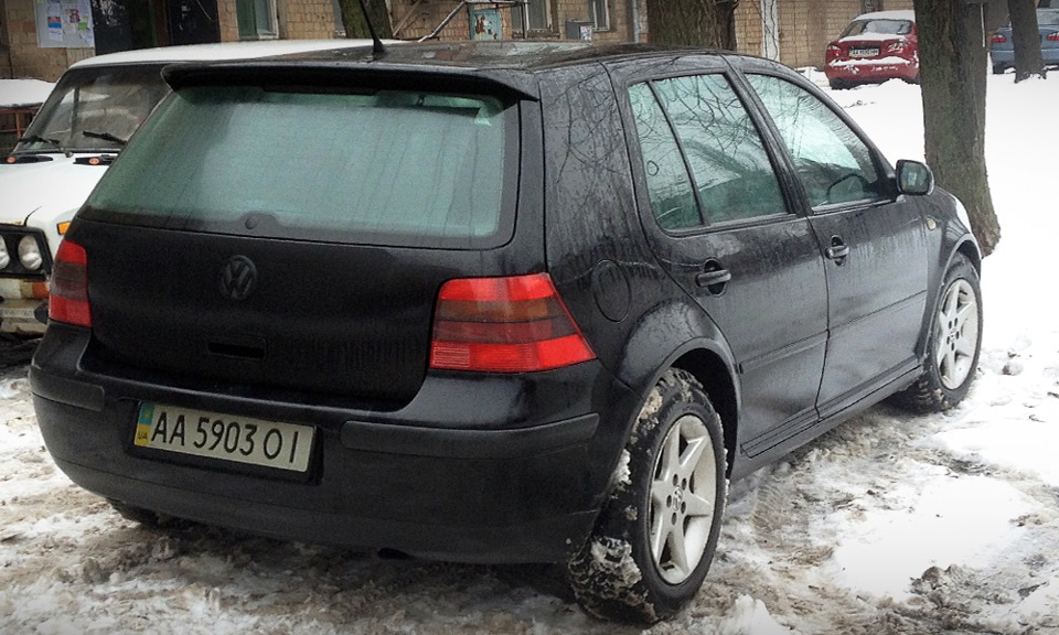 ОЕМ ліхтарі Hella Black. Повернення до джерел 4
