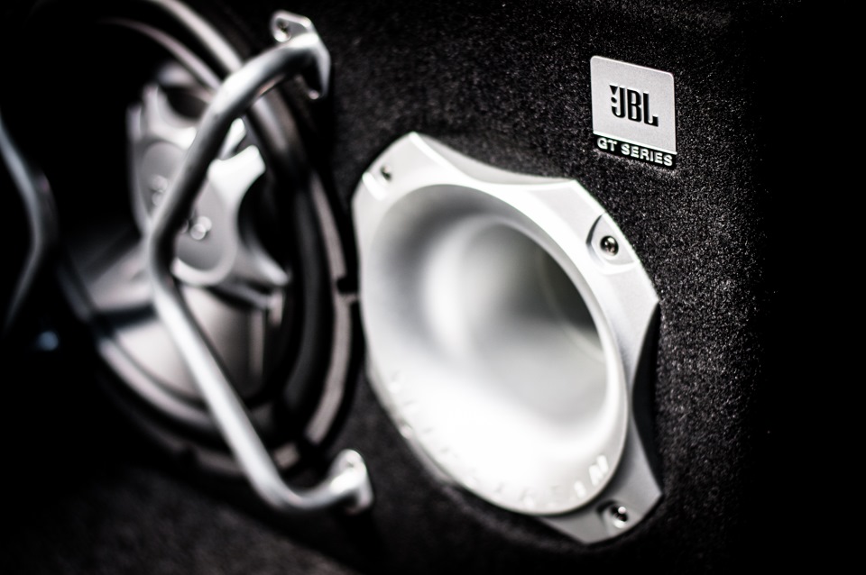 Нехай буде музика! Сабвуфер JBL GT5-1204BR 2