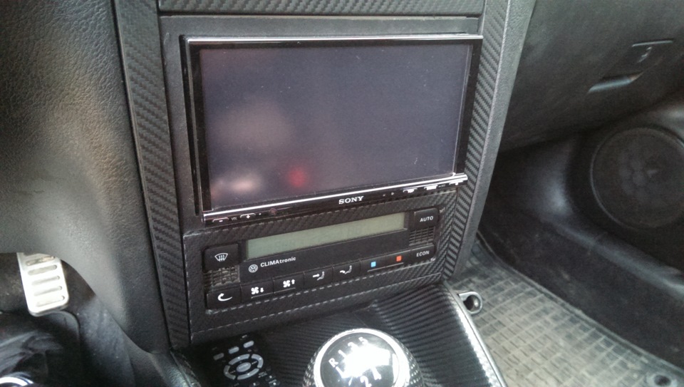 Мультимедійне ГУ SONY XAV-E722 2