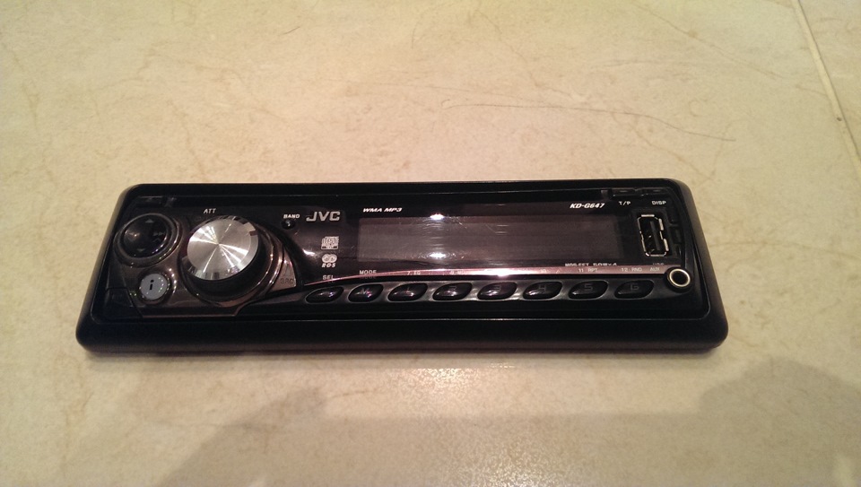 Продам магнітолу JVC KD G-647 2