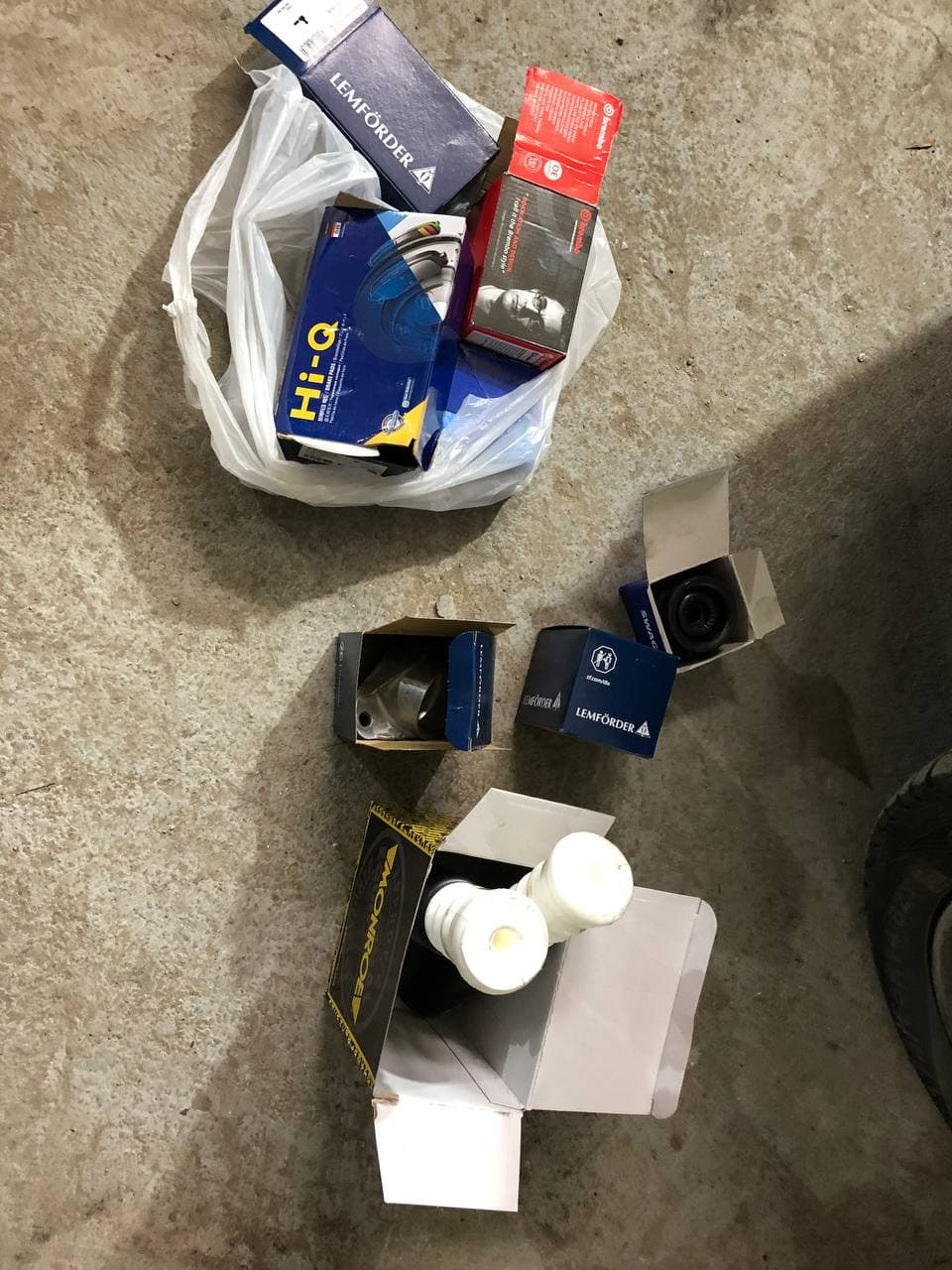 Обслуговування підвіски та встановлення захисту двигуна 1
