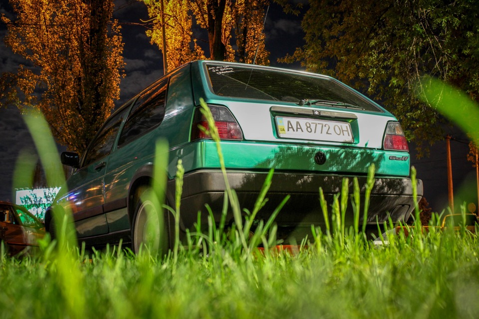 Якісні фото панелі печі та салону вночі 4
