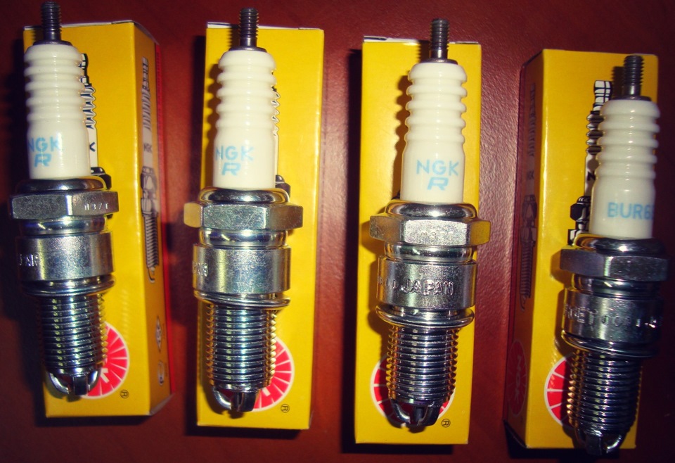 Свічки NGK R у продажу 3