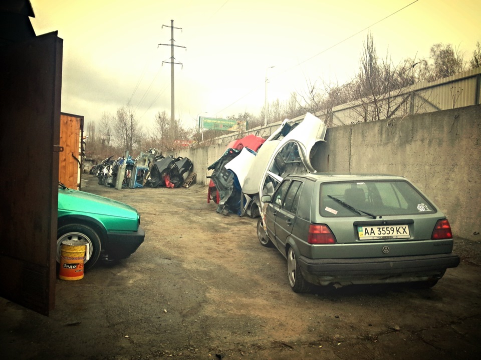 Вихідний у гаражі 4