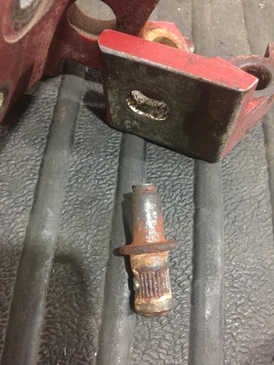 Ремонт петель дверей 2