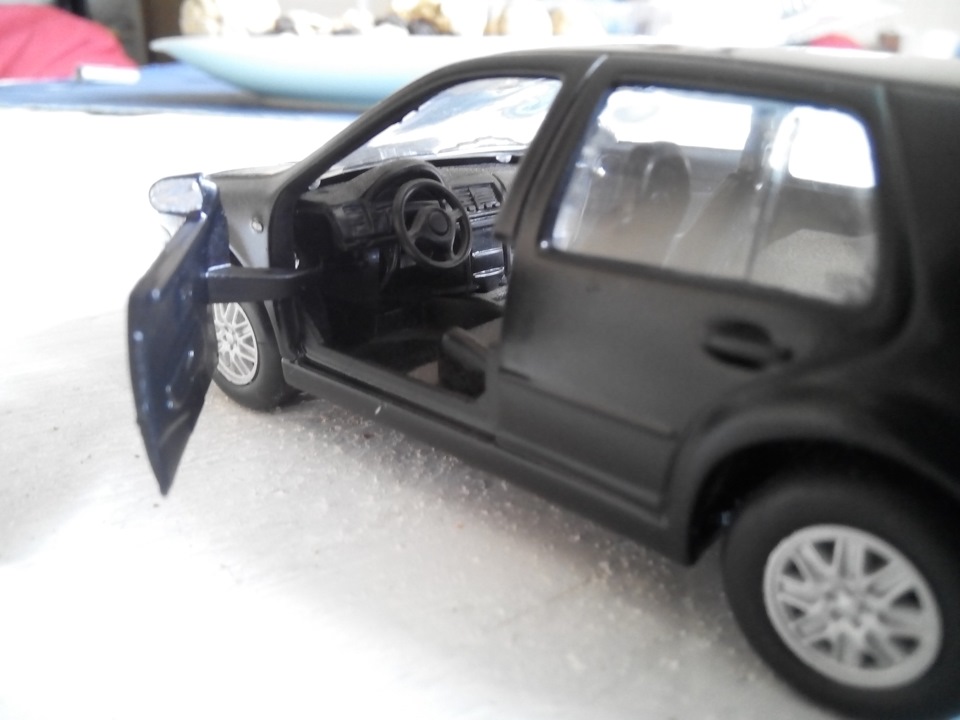 Моделька Golf IV 5